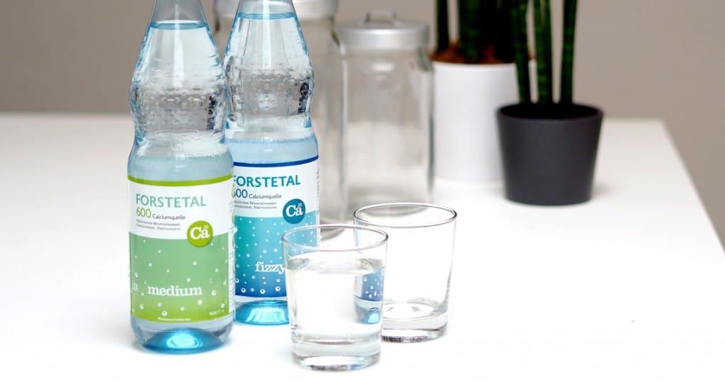 Mineralwasser-Forstetal-Bad-Meinberger-Wasser-Wasserflasche-Calcium-Magnesium-Calciumquelle-Sprudel